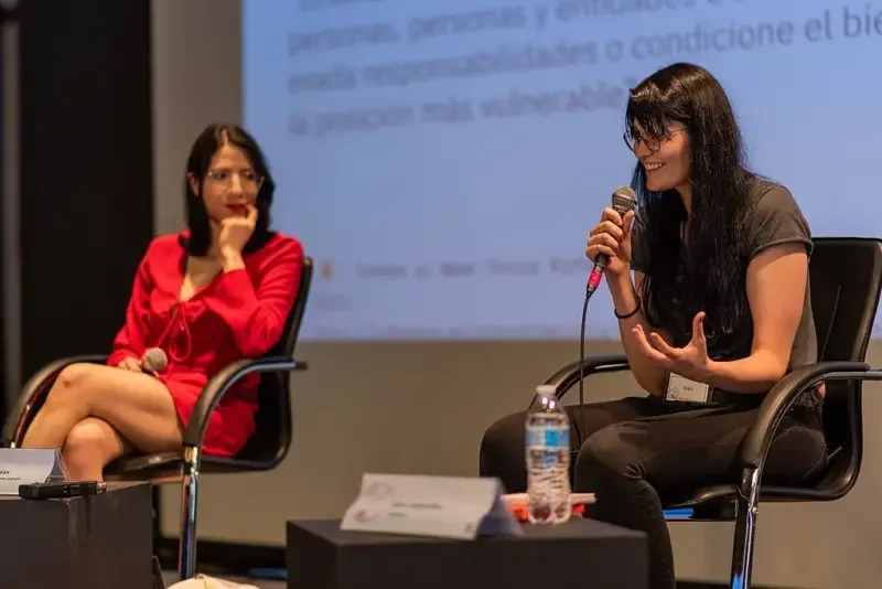 A workshop on digital violence in Paraguay.