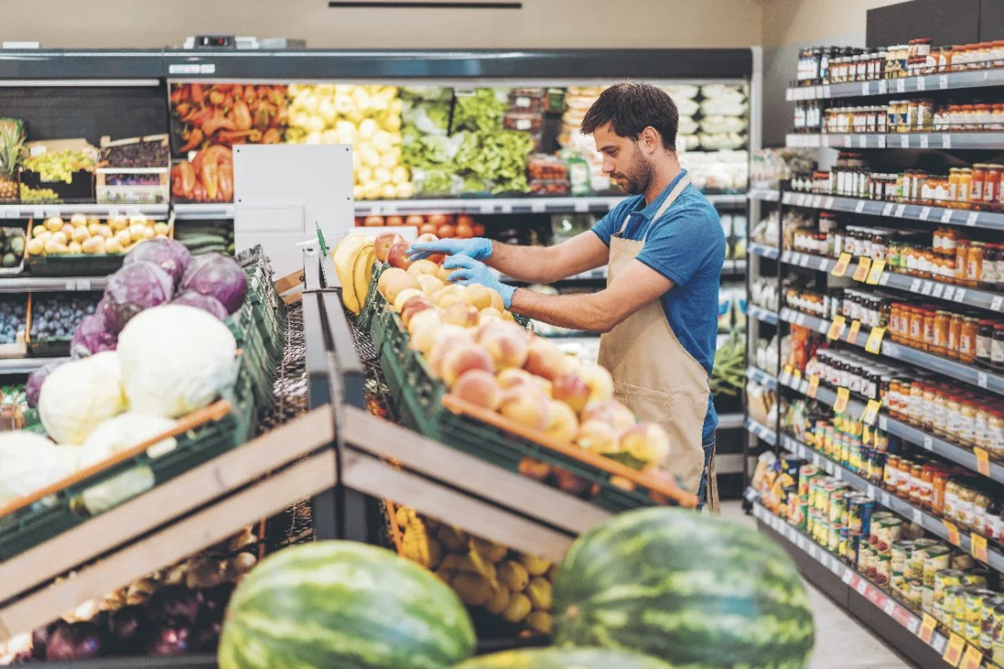 UK risks ‘jobless generation’ as retail hiring plummets