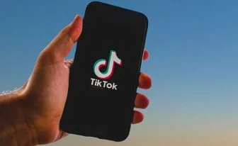 First-Time Homebuyers Turn to Family Wisdom and TikTok for Property Purchase Guidance